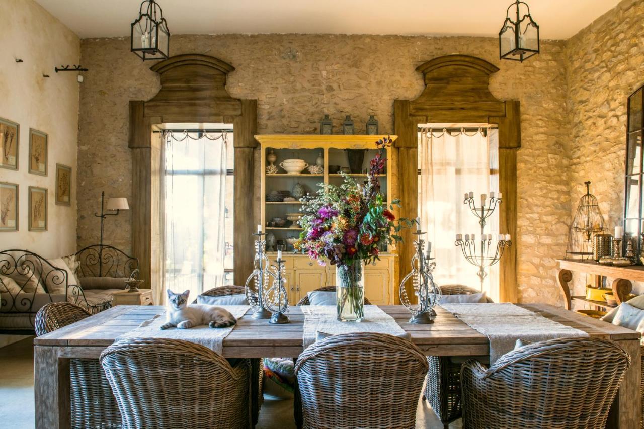 Clos Saint Estève Le Thor Esterno foto